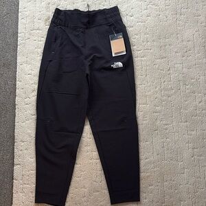 NEW w tags! North Face Grid Pants